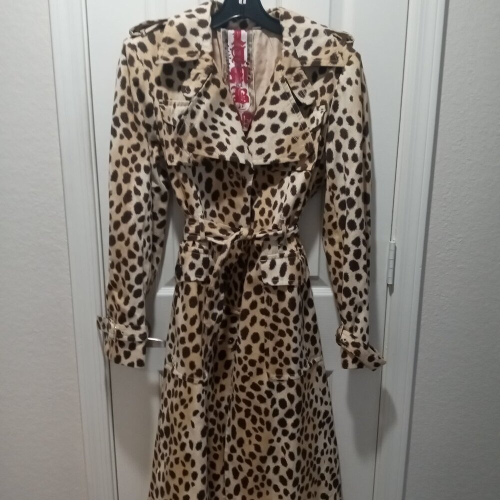 L.A.M.B Vint Trenchcoat - Picture 10 of 10